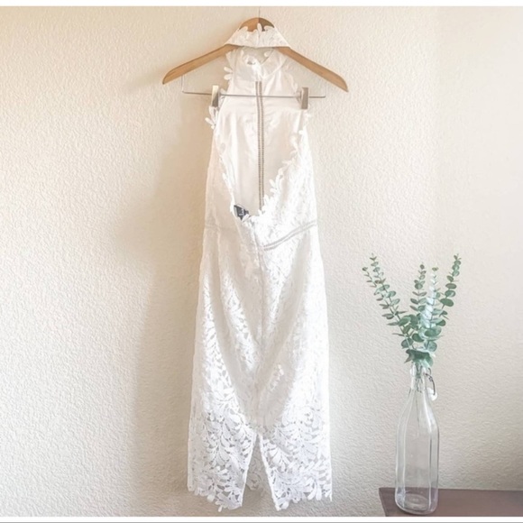 Lulu’s divine destiny lace sleeveless white midi dress - Picture 5 of 7